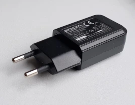 Zoom AD17E блок питания. 5V/1000 mA (H1, H2n, H5, H6, Q2HD, Q4, Q8, R8)