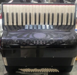 C80-3 Аккордеон 37х80-III-7, Aurora