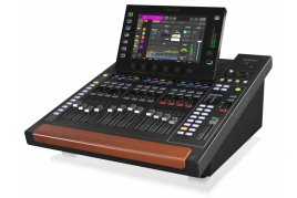 Цифровой микшерный пульт Behringer WING COMPACT