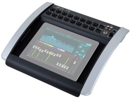 Цифровой микшерный пульт BEHRINGER AIR X18