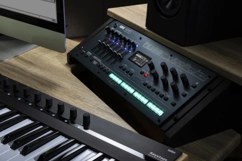 FM-синтезатор KORG OPSIX MODULE фото 5