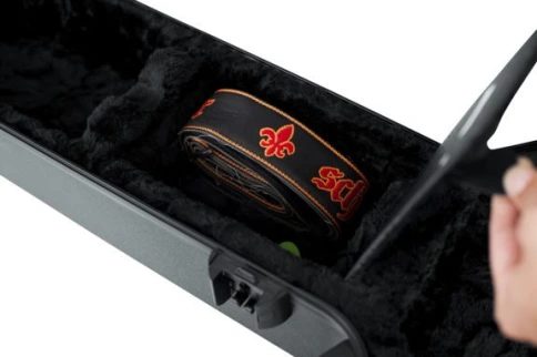 GATOR GTSA-GTRLPS - пластиковый кейс для гитар типа Gibson Les Paul. фото 5