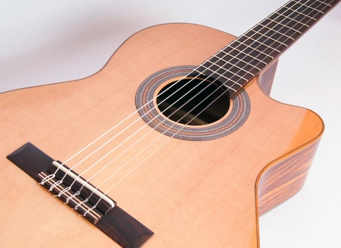 F65CW-EQ Performer Series Fiesta Электро-акустическая гитара, с вырезом, Kremona фото 3