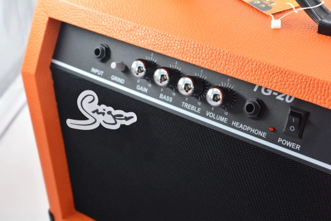 TG-20-OR Гитарный комбоусилитель, 20Вт, оранжевый, Smiger фото 4