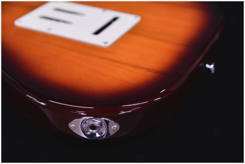 CRAFTER Modern Seoul VVS MP Tobacco Sunburst - Электрогитара фото 10