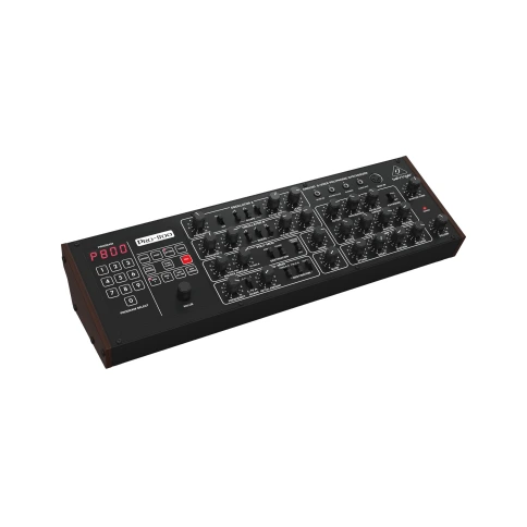 BEHRINGER PRO-800 - классический аналоговый 8-голосный полифонический синтезатор с VCO, VCF, арпеджи фото 1