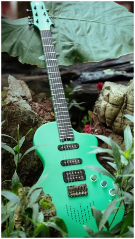 NEBULA SEEKER Mint Green - Электрогитара смарт фото 12