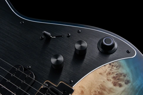 Электрогитара с процессором эффектов GTRS M810 BLBT Modern фото 4