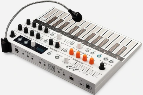 Гибридный синтезатор Arturia MicroFreak Vocoder фото 3