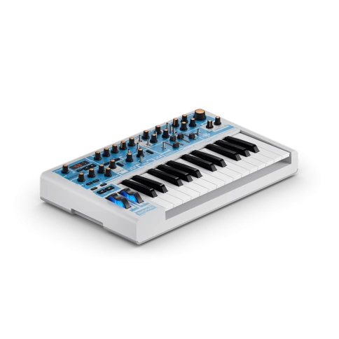 Синтезатор NOVATION Bass Station II Swifty Edition фото 2