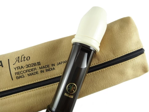 Блок-флейта YAMAHA YRS-302BIII фото 3